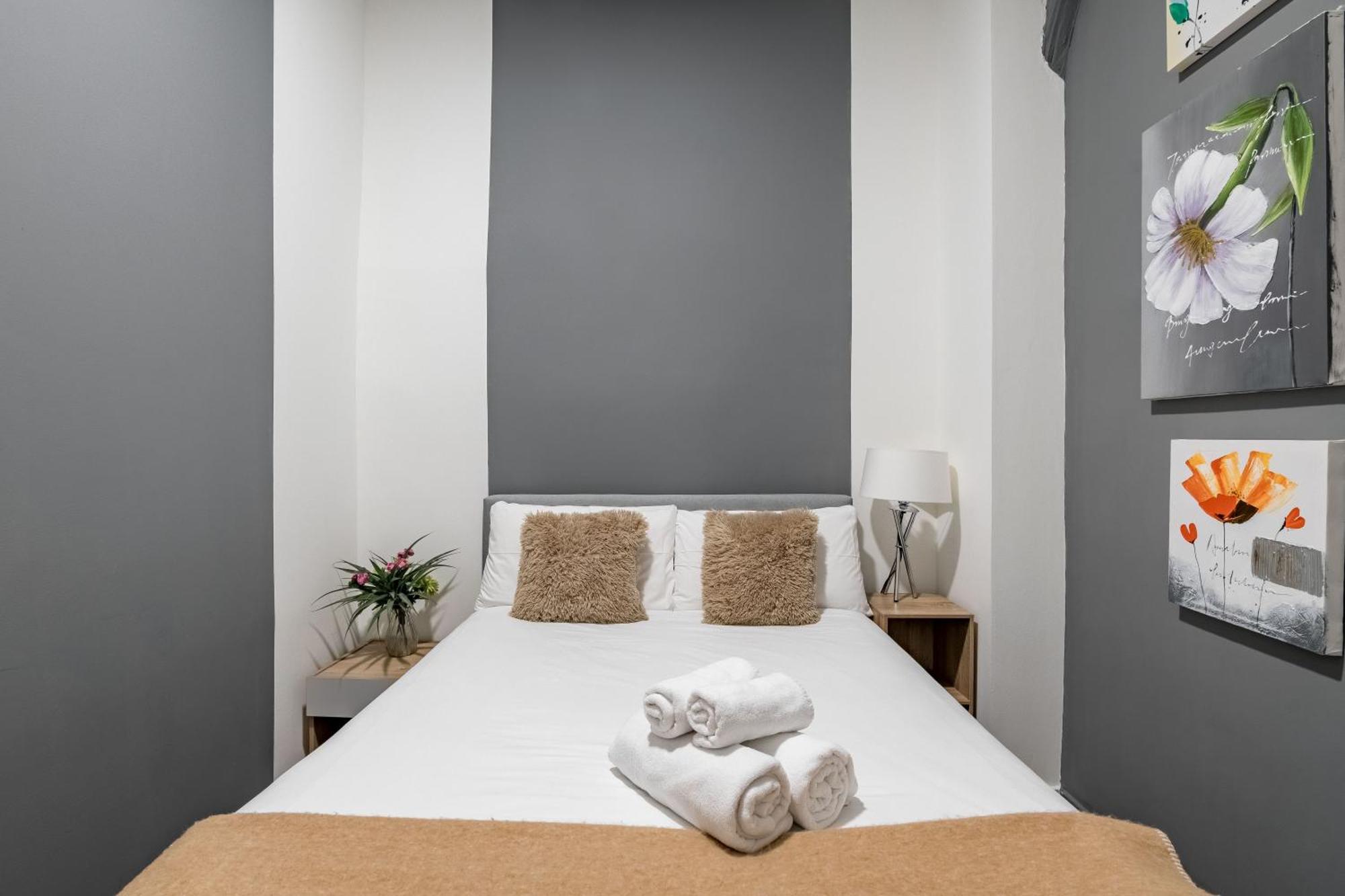 Apartamento Charming Gran Via Madrid Exterior foto